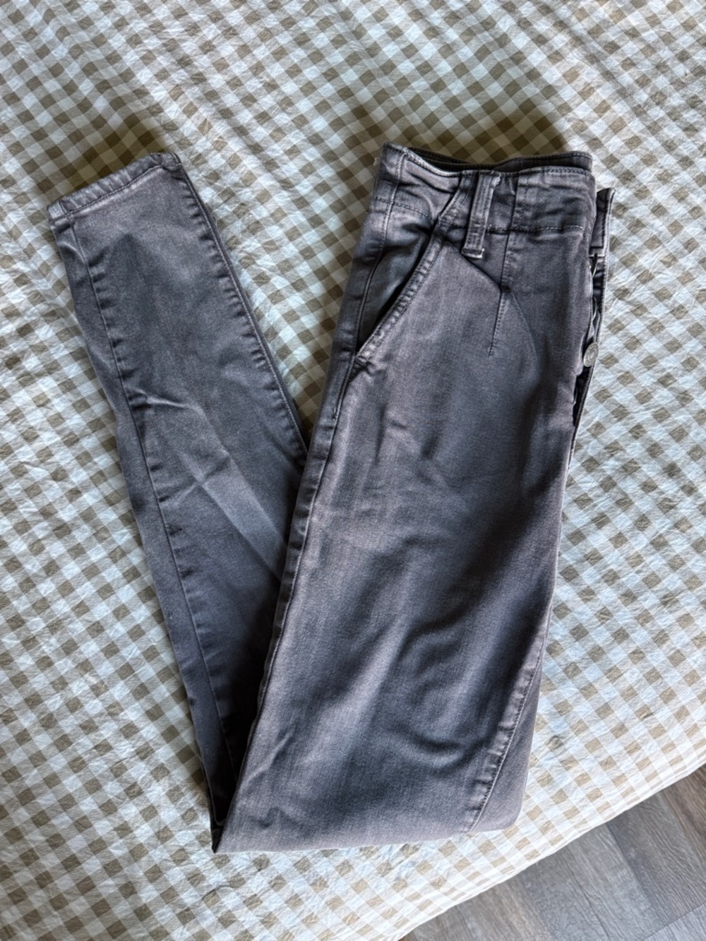 American Eagle Charcoal Skinny Jean